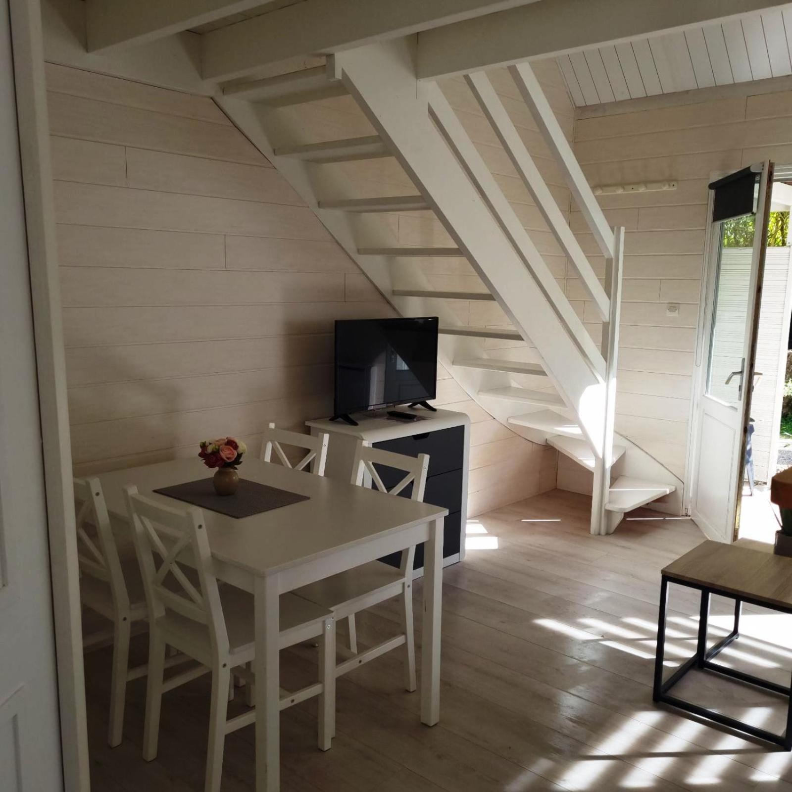 Les Chalets De Saumur, Piscine & Parc Boise, 100M Du Cadrenoir Chambre photo