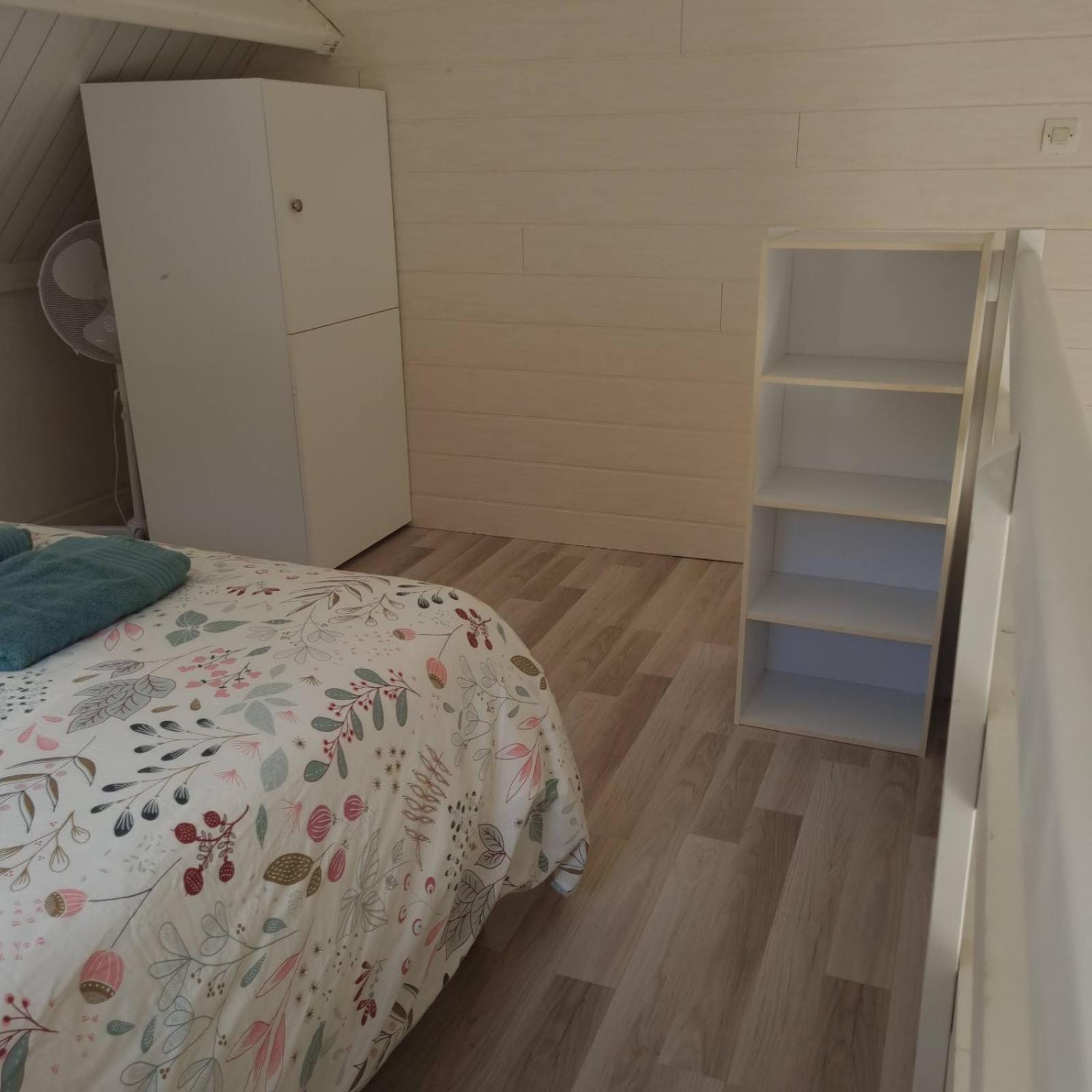 Les Chalets De Saumur, Piscine & Parc Boise, 100M Du Cadrenoir Chambre photo