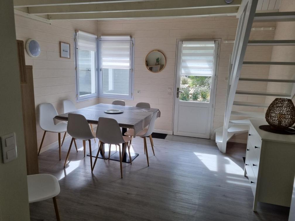 Les Chalets De Saumur, Piscine & Parc Boise, 100M Du Cadrenoir Extérieur photo